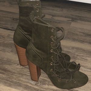 Never worn olive green lace up bootie